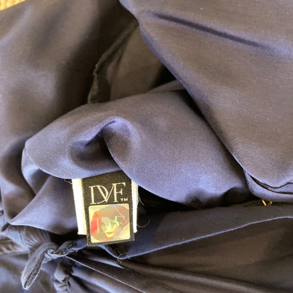 Diane von Furstenberg navy tiered dress size 8 - Picture 9 of 14